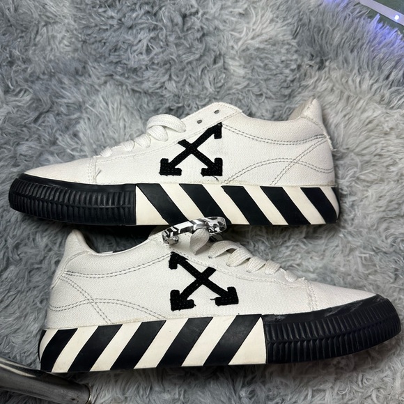 Off-White Virgil Abloh Vulcanized 'Adam is Eve' Low Top Sneakers - Picture 3 of 6